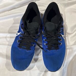 Nike Black and Gray Athletic Shoes